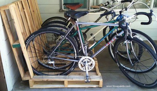 parking para bicis reciclando palets www.ilovepalets.com