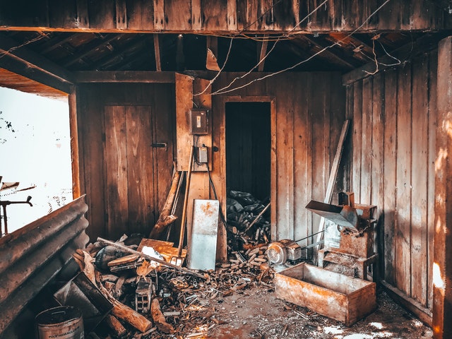 casa de madera quemada